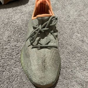 Yeezy 350 Desert Sage sz 11